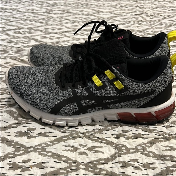 ASICS Women's Black and Gray Running Shoes Size 9 - Picture 3 of 8